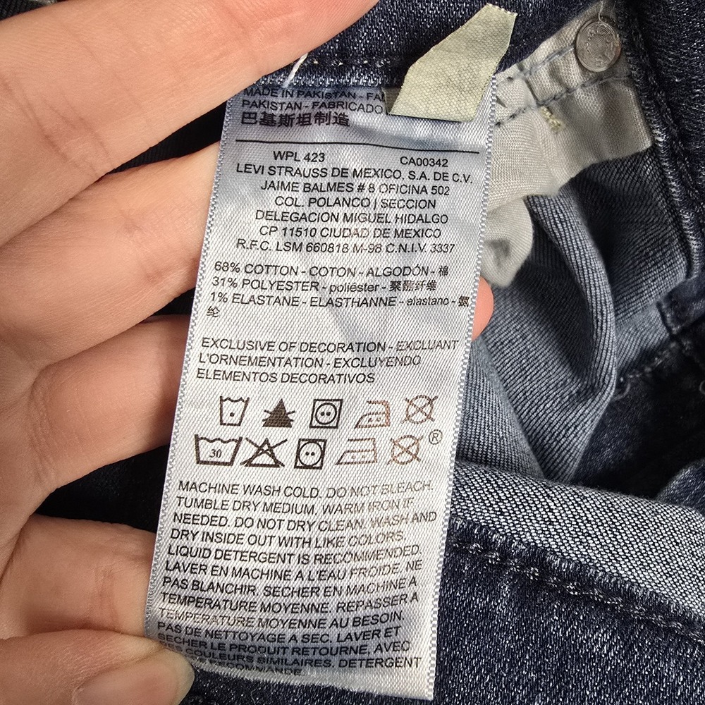 Signature Levi Strauss Jeans Women Size 24M Blue Mid Rise Bootcut Stretch Denim - Picture 8 of 9